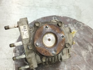 раздаточная коробка Toyota RAV4 2 поколение (XA20) [рестайлинг] 2005, 2.0 л., i, 1AZ-FE, бензин, 5МКПП, внедорожник 5 дв., полный привод, 3610042090