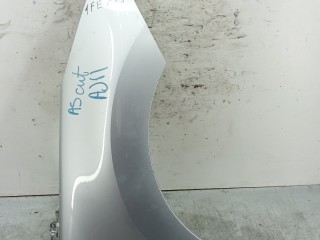 крыло переднее правое Peugeot 5008 1 поколение 2011, 1.6 л., HDi, 9HR (DV6C), дизель, 6МКПП, минивэн, передний привод, 9675811080