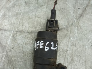 насос (моторчик) омывателя стекла Opel Vectra C [рестайлинг] 2007, 1.8 л., i, Z 18 XER, бензин, 5МКПП, хетчбэк 5 дв., передний привод