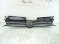 решетка радиатора Volkswagen Golf 6 поколение 2011, 2.0 л., TDi, CFGB, дизель, 6МКПП, чёрный, хетчбэк 3 дв., передний привод, 5K0853651AF - фото №3
