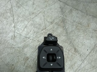 джойстик регулировки зеркал Hyundai ix35 1 поколение 2013, 1.7 л., CRDi, D4FD, дизель, 6МКПП, внедорожник 5 дв., передний привод, 3834801110