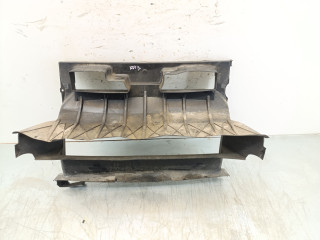 воздуховод интеркулера Volkswagen Touareg 2 поколение [рестайлинг] 2015, 3.0 л., TDi, CVVA, дизель, АКПП, серый, внедорожник 5 дв., полный привод, 7P6121293