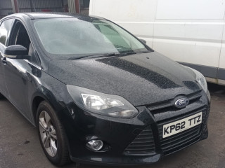передняя часть (ноускат) Ford Focus 3 поколение 2012, 1.0 л., Ti, M2DA, бензин, 5МКПП, хетчбэк 5 дв., передний привод, 1719342, 1871667