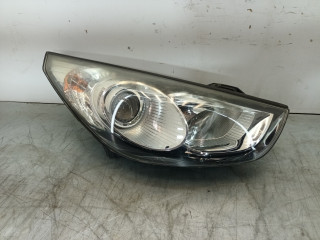фара правая Hyundai ix35 1 поколение 2013, 1.7 л., CRDi, D4FD, дизель, 6МКПП, внедорожник 5 дв., передний привод, 921022Y020
