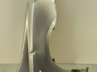 крыло переднее правое Kia Carnival VQ 2007, 2.9 л., CRDi, дизель, АКПП, серебристый, минивэн, передний привод