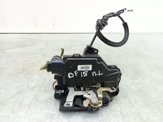 замок двери передней левой Skoda Octavia 2 поколение (A5) 2005, 1.9 л., TDi PD, BXE, дизель, 6МКПП, хетчбэк 5 дв., передний привод, 3D2837015K