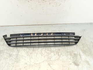 заглушка (решетка) в бампер Volkswagen Touareg 2 поколение [рестайлинг] 2015, 3.0 л., TDi, CVVA, дизель, АКПП, серый, внедорожник 5 дв., полный привод, 7P6853677F