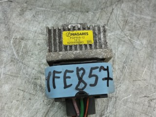 крыло переднее правое Renault Scenic 3 поколение 2011, 1.5 л., DCi, K9K 836, дизель, 6МКПП, минивэн, передний привод, 8200859243