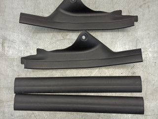 накладка на порог внутренняя BMW 1 серия E81/E87 [рестайлинг] 2010, 2.0 л., D, N47 D20 A, дизель, 6МКПП, серебристый, хетчбэк 5 дв., передний привод, правый руль, 51477066975, 51477066977, 51477066978