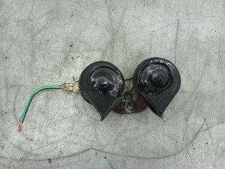 сигнал (клаксон) Renault Megane 3 поколение 2009, 1.9 л., DCi, F9Q 872, дизель, 6МКПП, оранжевый, хетчбэк 5 дв., передний привод, 256100016R, 256103535R