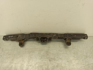 передняя панель крепления облицовки (телевизор) Kia Carnival VQ 2007, 2.9 л., CRDi, дизель, АКПП, серебристый, минивэн, передний привод