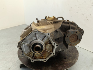 раздаточная коробка Kia Sorento 1 поколение [рестайлинг] 2007, 2.5 л., CRDi, D4CB, дизель, 5МКПП, внедорожник 5 дв., полный привод, 4730049200