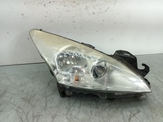 фара правая Peugeot 3008 1 поколение 2013, 1.6 л., HDi, 9HD (DV6C), дизель, 6МКПП, серый, минивэн, передний привод, правый руль, 9805505580, 1617873380
