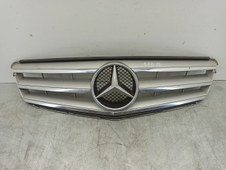 решетка радиатора Mercedes-Benz C-Класс W204/S204 2008, 2.1 л., CDi, OM 646.811, дизель, АКПП, чёрный, седан, передний привод, правый руль