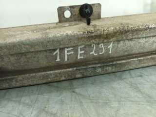 усилитель бампера переднего Renault Megane 3 поколение 2009, 1.9 л., DCi, F9Q 872, дизель, 6МКПП, оранжевый, хетчбэк 5 дв., передний привод, 752100003R, 756100025R