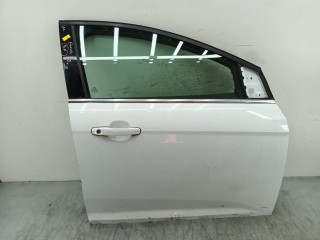 дверь передняя правая Ford Focus 3 поколение 2012, 1.6 л., TDCi, T1DA, дизель, 6МКПП, хетчбэк 5 дв., передний привод, 2147844