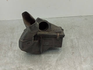 корпус воздушного фильтра BMW 1 серия E81/E87 [рестайлинг] 2010, 2.0 л., D, N47 D20 A, дизель, 6МКПП, серебристый, хетчбэк 5 дв., передний привод, правый руль, 13717797460, 137177974600