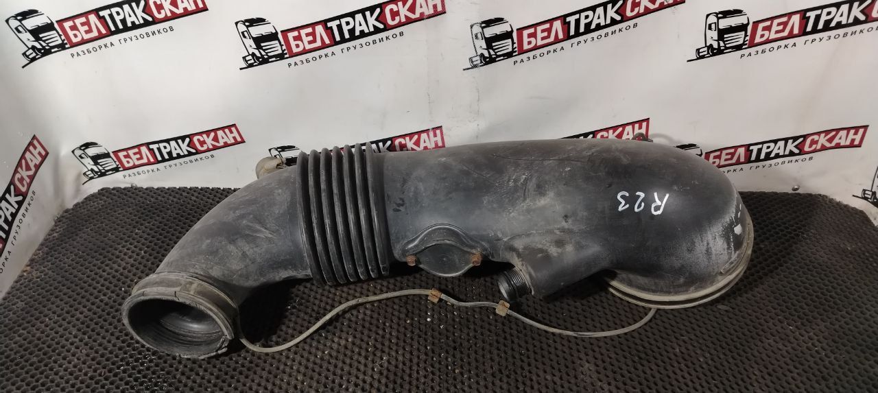 воздуховод Scania R 5 серия 2012, 11.7 л., DC 12.15, дизель, АКПП, white ivory, задний привод, 1472582 - фото №1