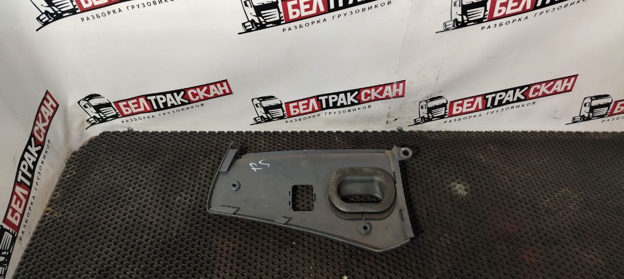 накладка на торпедо (консоль) Scania R 5 серия 2012, 11.7 л., DC 12.18, дизель, МКПП, red chilli, задний привод, 1736338, 1751770, 1425951 - фото №1