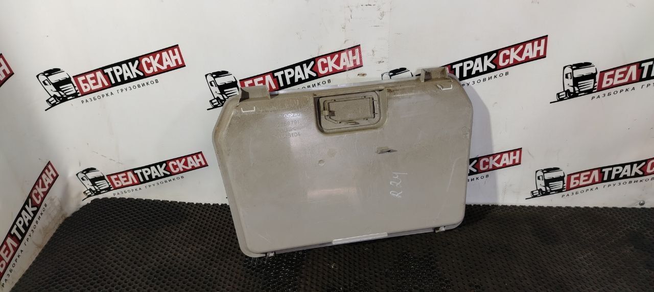 накладка декоративная Scania R 6 серия 2021, 12.7 л., DC 13.148, дизель, АКПП, white ivory, задний привод, 2658791 - фото №1