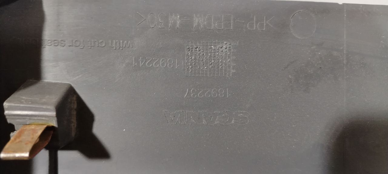 молдинг (накладка кузовная) Scania R 5 серия 2013, 1892237, 1746043, 1483581 - фото №1