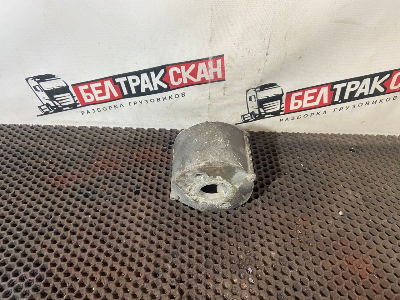 патрубок (трубопровод, шланг) Scania R 5 серия 2013, 1925543, 1905384, 1800043, 1497242, 1827154 - фото №1