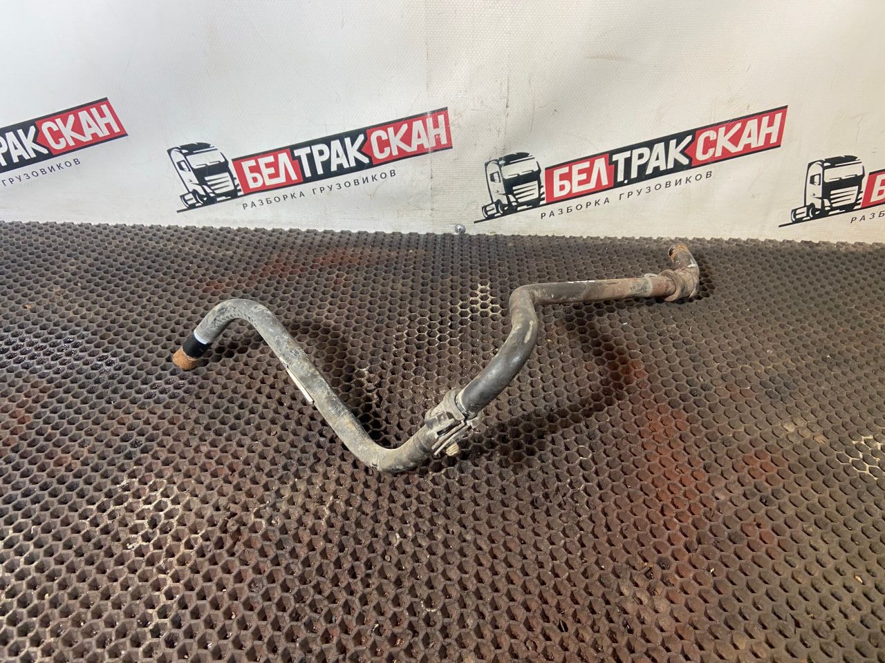 трубка охлаждающей жидкости Scania R 5 серия 2013, 1733385 - фото №1