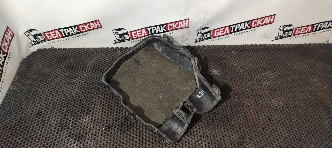 крышка блока предохранителей Scania R 6 серия 2021, 12.7 л., DC 13.148, дизель, АКПП, white ivory, задний привод, 2322959 - фото №1