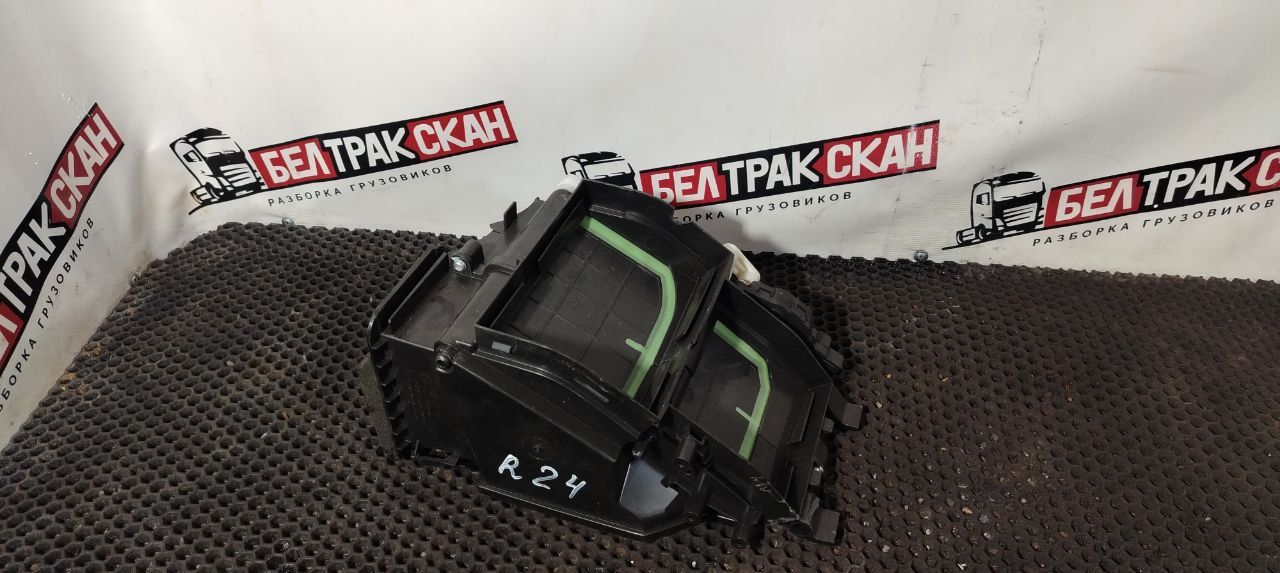 воздуховод Scania R 6 серия 2021, 12.7 л., DC 13.148, дизель, АКПП, white ivory, задний привод, 2301514, 2301515 - фото №1