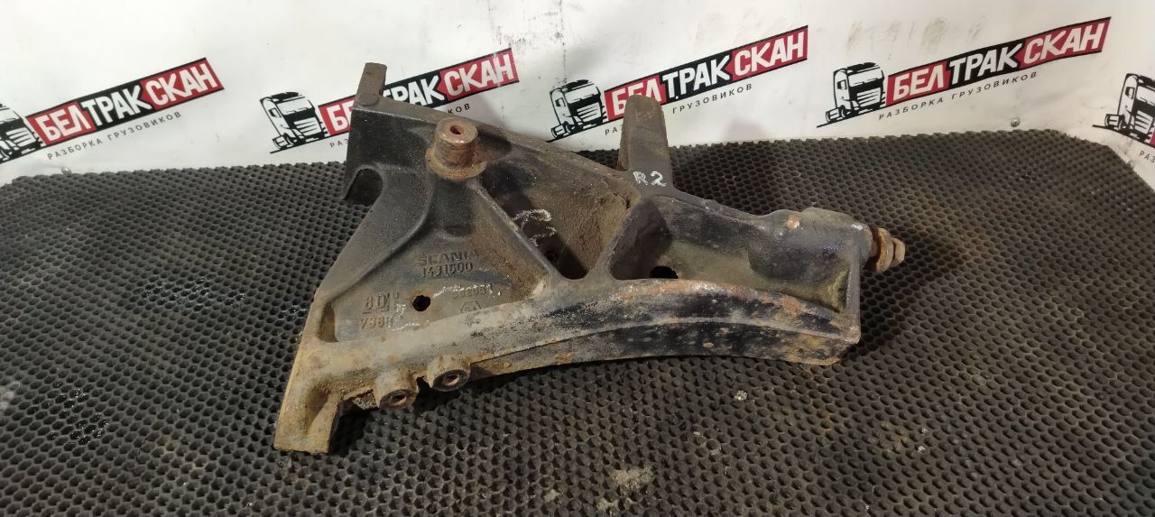 крепление бампера Scania R 5 серия 2010, белый, задний привод, 1431600 - фото №1