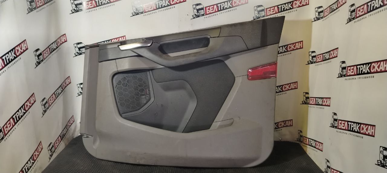 обшивка салона Scania R 6 серия 2019, OC13 101, газ, АКПП, chilli red, задний привод, 2795126, 2649571, 2285300 - фото №1