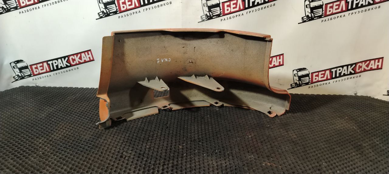 Накладка (ресничка) фары правая Scania R 5 серия 2013, 1431923 - фото №1
