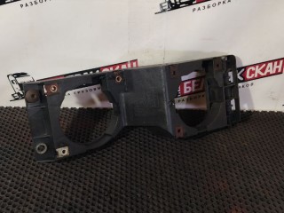 рамка фары противотуманной левой Scania R 5 серия 2011, 11.7 л., DC 12.15, дизель, АКПП, white ivory, задний привод, 1786694, 1786692, 1523881, 1492257