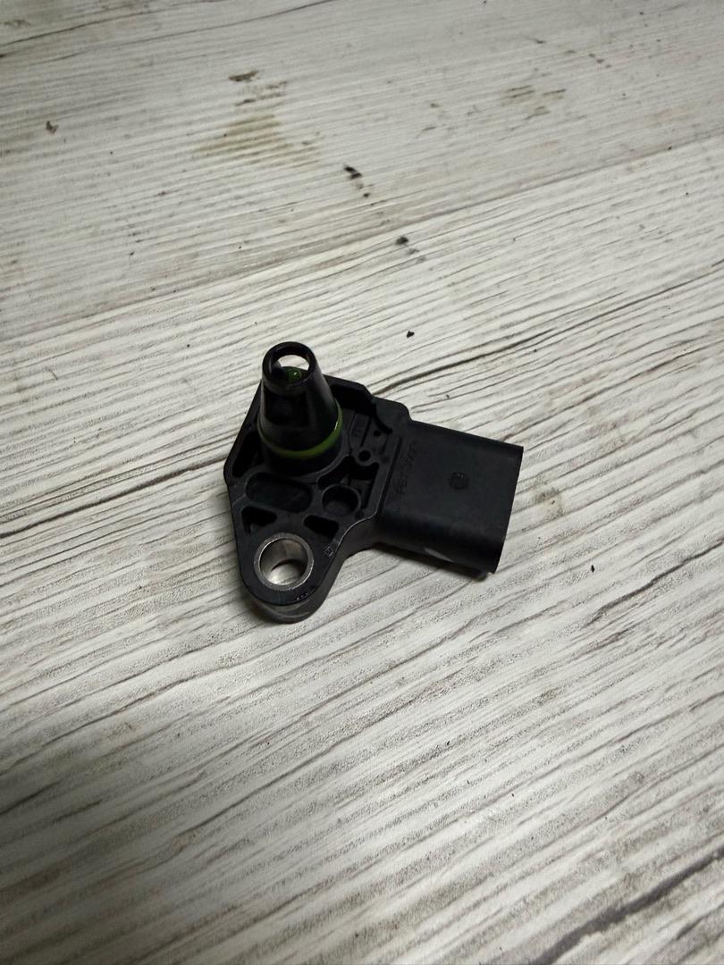 датчик давления во впускном коллекторе Jeep Wrangler 4 поколение 2019, 2.0 л., бензин, 68364659AA - фото №1