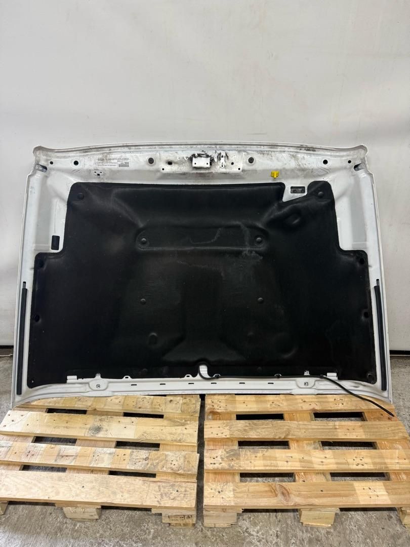 шумоизоляция капота Jeep Wrangler 4 поколение JL 2021, 2.0 л., гибрид - фото №1