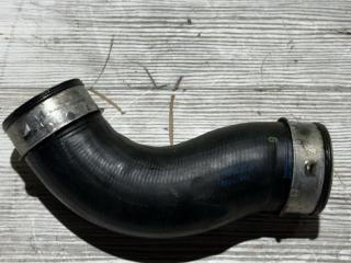 патрубок интеркулера Volkswagen Touran 1 поколение 2006, 2.0 л., BKD, дизель, 1K0145838D