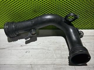 патрубок интеркулера Volkswagen Touran 1 поколение 2006, 2.0 л., BKD, дизель, 1K0145762AD, 1K0145770D