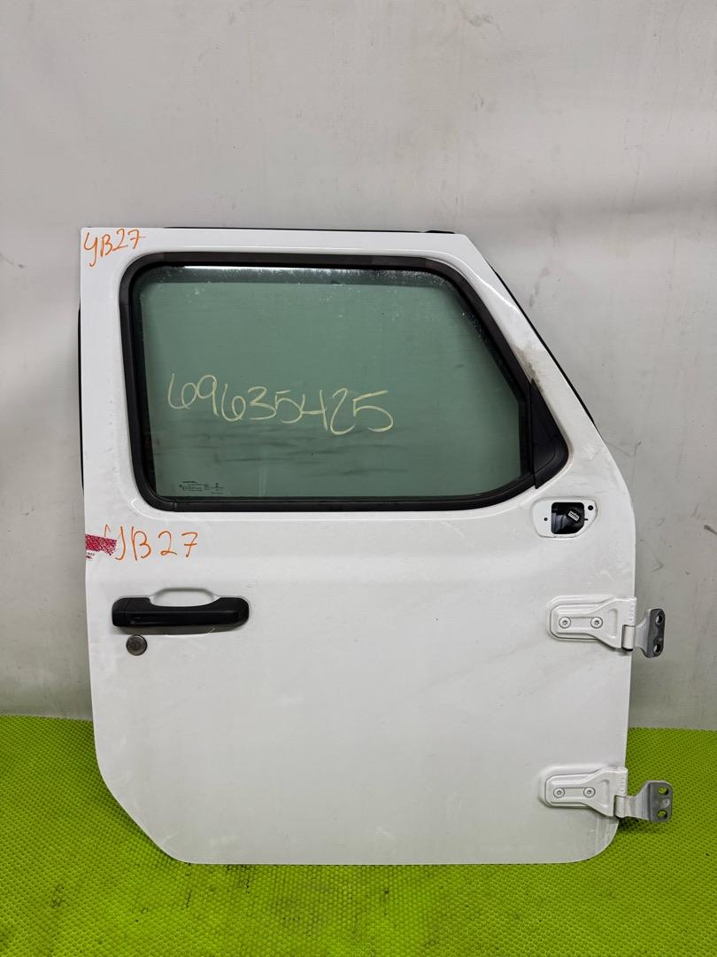 дверь передняя правая Jeep Wrangler 4 поколение JL 2021, 2.0 л., гибрид - фото №1