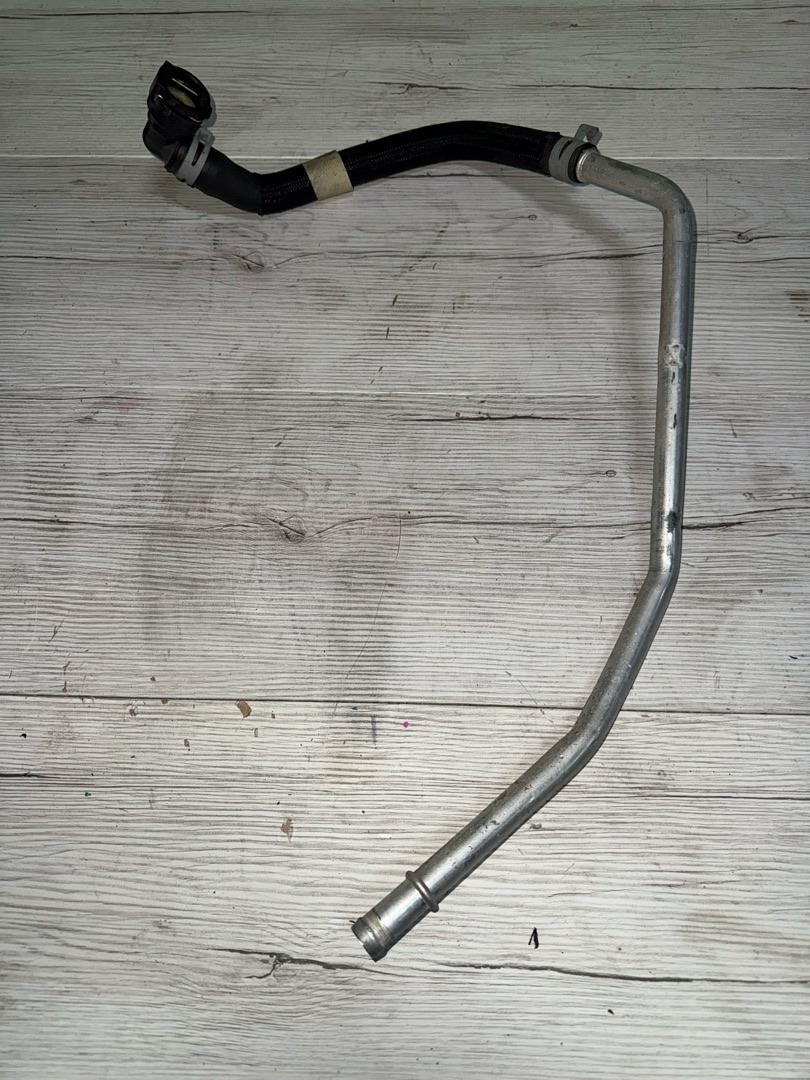 патрубок (трубопровод, шланг) Jeep Wrangler 4 поколение 2019, 2.0 л., бензин, 68280788AC - фото №1