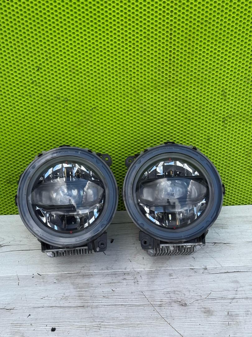 фара Jeep Wrangler 4 поколение JL 2021, 2.0 л., гибрид, 68596461AA, 68596460AA - фото №1