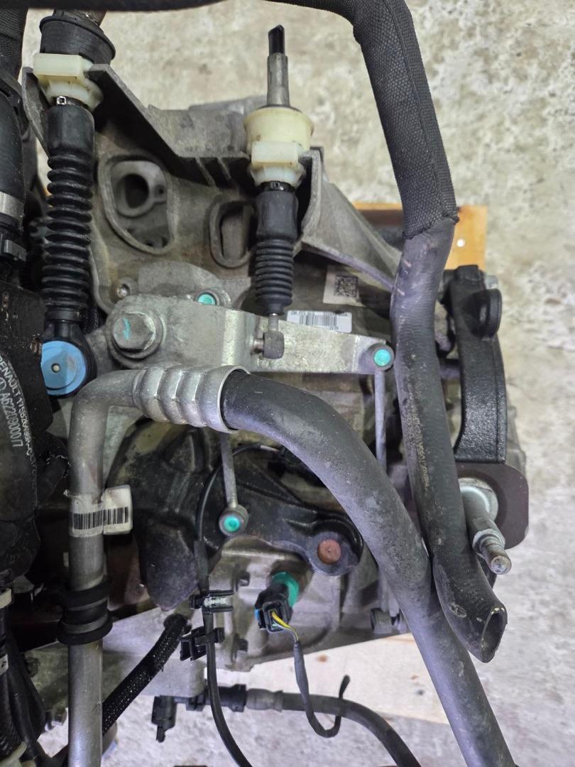 КПП механическая (МКПП) Mercedes-Benz Vito W447 2015, 1.6 л., дизель, PF6, 320102570R - фото №1