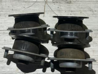 подушка рамы Jeep Wrangler 4 поколение JL 2022, 2.0 л., гибрид, 68236166AA