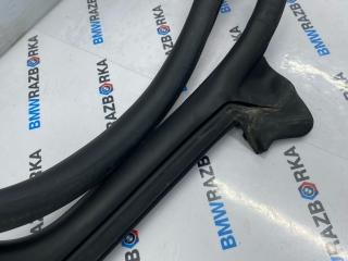 уплотнитель двери Porsche Taycan 1 поколение 2022, электро, седан, полный привод, 9J1833722