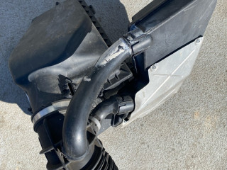 корпус воздушного фильтра BMW X7 G07 2019, 4.0 л., бензин, АКПП, c27, внедорожник 5 дв., полный привод, 7643301, 8607950