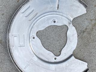 защитный кожух тормозного механизма Tesla Model 3 1 поколение 2022, электро, задний привод, правый руль, 1044666-00-C, 1044666