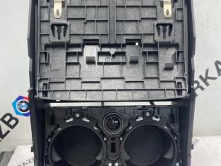 подстаканник BMW X6 G06 [рестайлинг] G06 2023, 3.0 л., i, B58B30, бензин, АКПП, a96, внедорожник 5 дв., полный привод, 6827173, 6808606, 51166808606