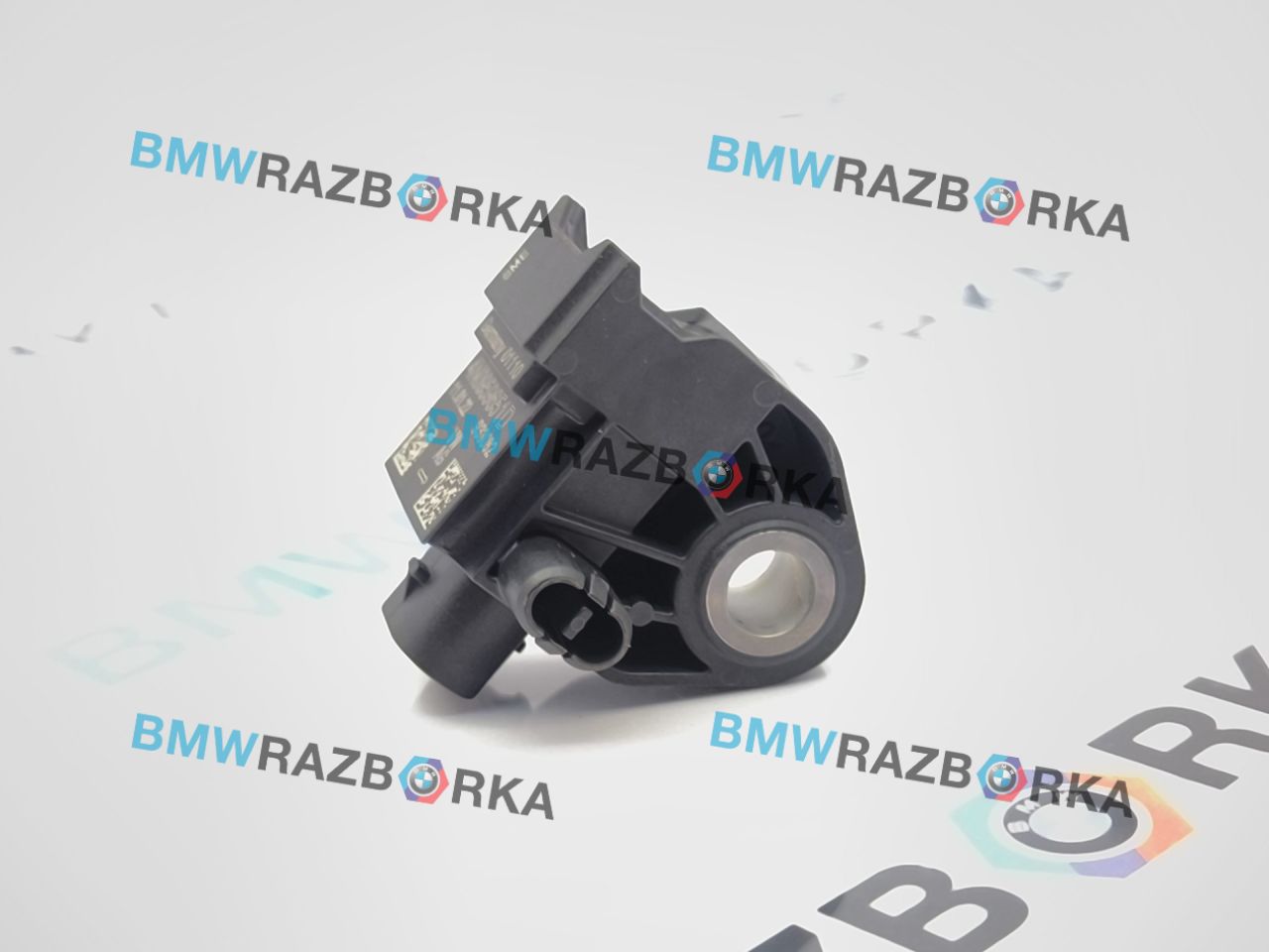 датчик удара Porsche Taycan 1 поколение 2022, электро, универсал, полный привод, правый руль, 4N0959651D - фото №1