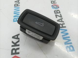 кнопка открытия багажника Porsche Taycan 1 поколение 2022, электро, m7r, седан, полный привод, 971959832