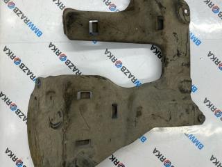 кожух (защита) рулевого механизма BMW M5 F90 2019, 4.4 л., S63 B44 B, бензин, АКПП, седан, полный привод, 7347021, 51757347021