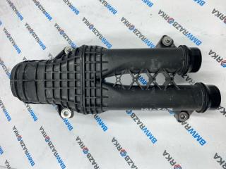 патрубок интеркулера BMW M2 G87 2024, 3.0 л., S58B30A, бензин, АКПП, купе, задний привод, 13718054842, 8054842